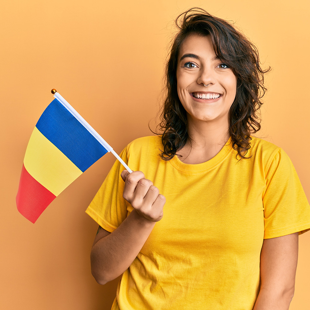 Dziewczyna z flagą Rumunii